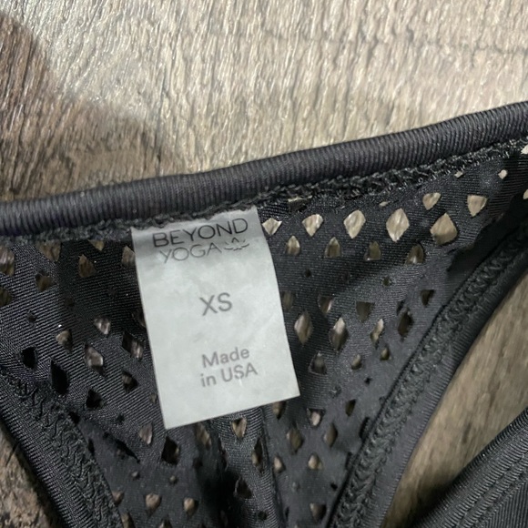 BEYOND YOGA Racerback Sports Bra - Picture 4 of 4